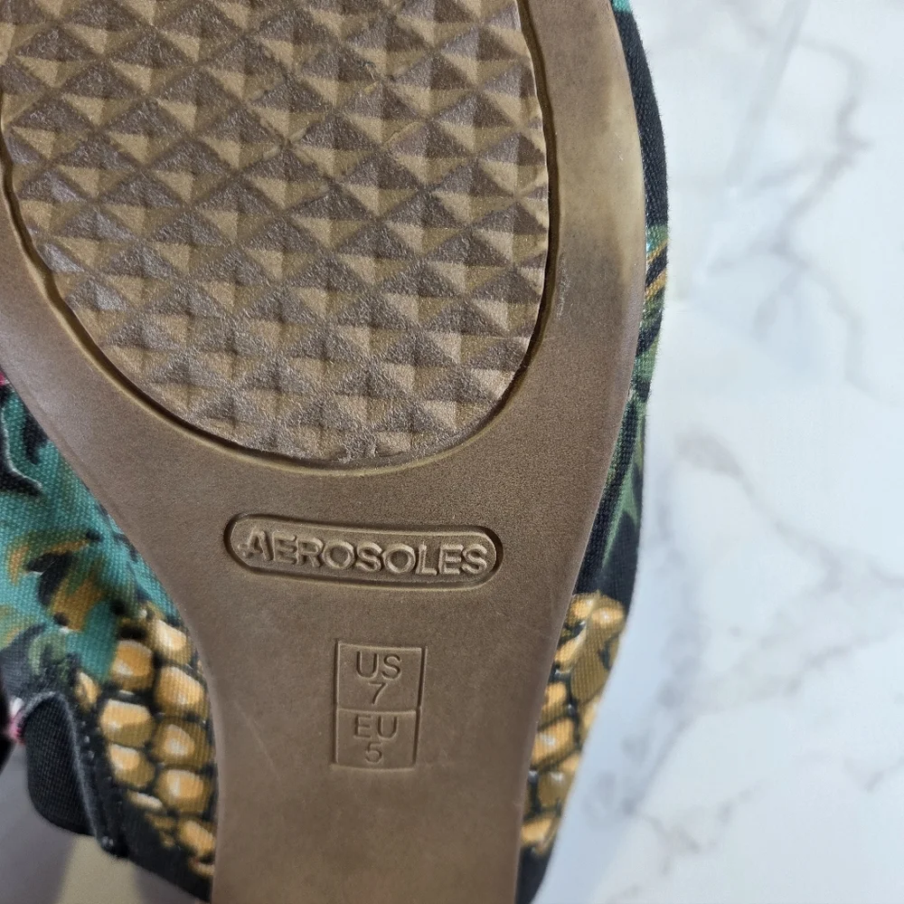 AEROSOLES Black Pineapple Print Slide Mules - Picture 4 of 6